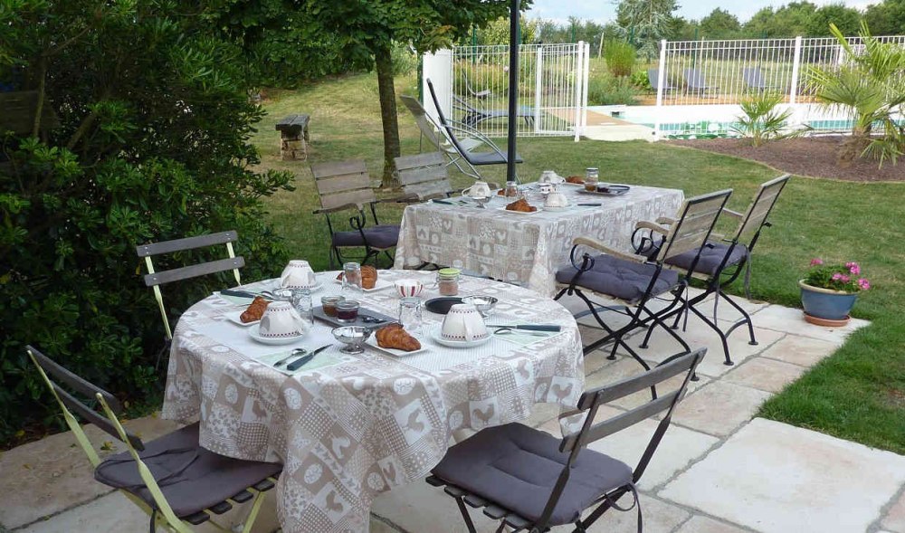 Petit déjeuner gourmand dans la location de chambre Puy du Fou Vendée