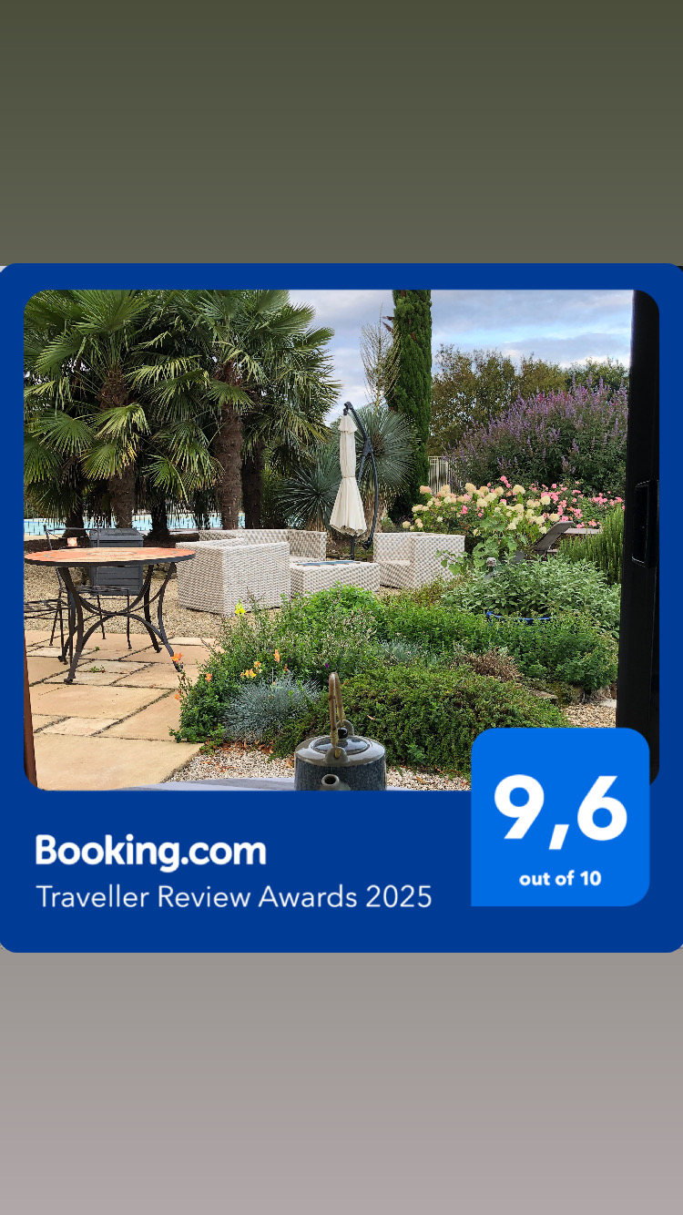 chambre d hôtes de charme avec piscine en Vendée entre Puy du Fou et plages vendéennes